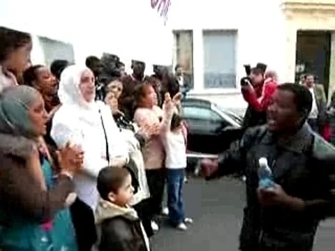 Sans-Papiers en lutte - Visite chez le Député de MASSY