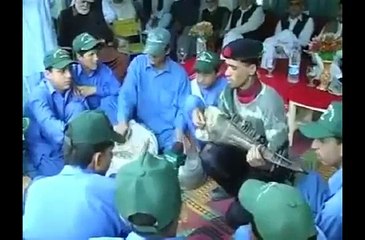 Pathan school kids singing song - Pashto Funny Videos
