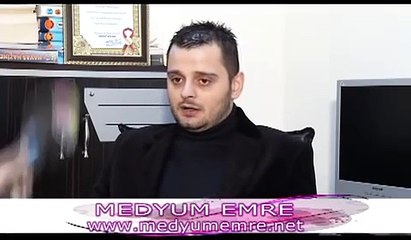 Tuğba Özay Medyum Emre Aktasa Soruyor