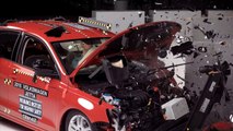 2015 Volkswagen Jetta small overlap IIHS crash test