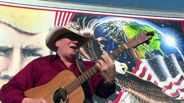 US 'Voices of the Campaign': the singing, painting Trump fans