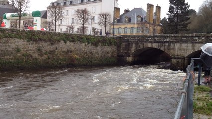 Raid de l'Ellé: les pompiers de l'Ouest dans le courant