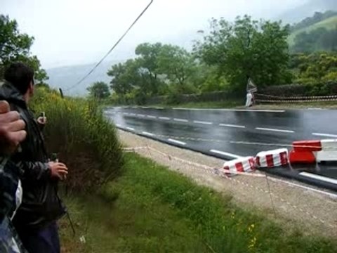 Course de cote de lodève Une Fille au volant sur 205