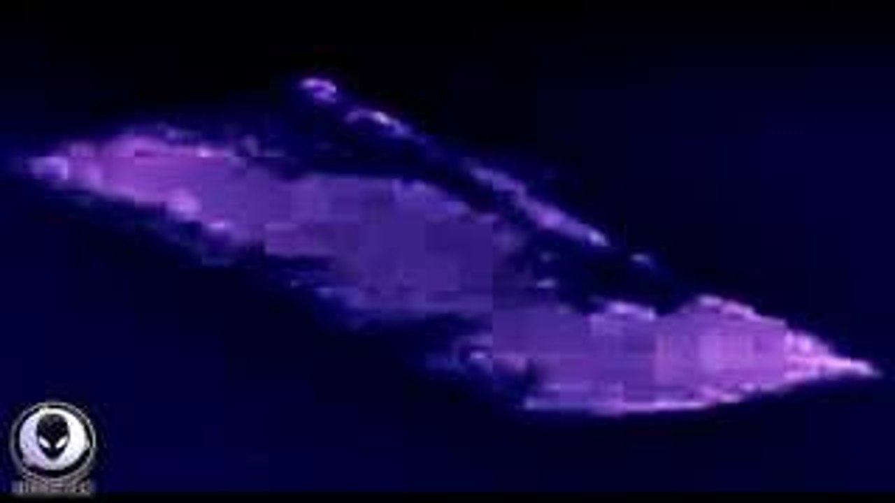 8/6/2014 MAJOR CLOAKED UFO CLOUD EXPOSED OVER ENGLAND