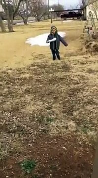 Evden Kaçan Köpeğine Kavuşan Ufaklığın Mutluluğu