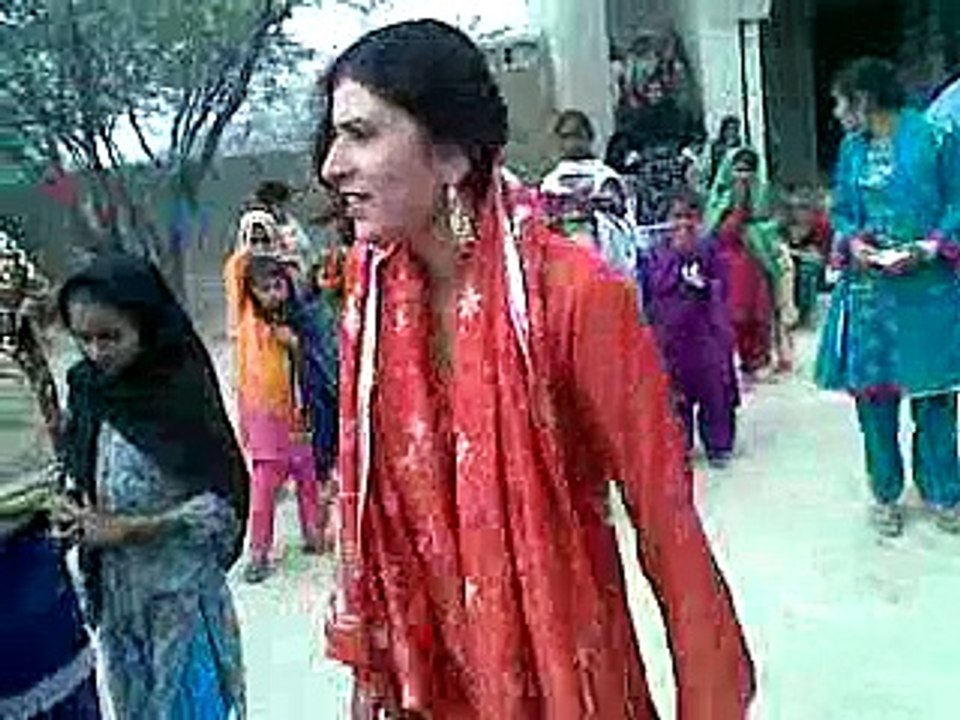 2 Saraiki Girl Wedding Dance 2016 Full Video Song