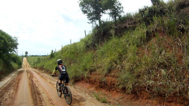 Mtb, Cachoeira do Triângulo, 15 amigos, 45 km, Taubaté, SP, Brasil, (19)