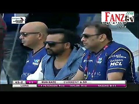 Abdul Razzaq Took The Wicket of Peterson in MCL 2020 Match