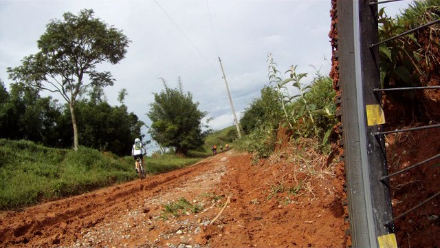 Mtb, Cachoeira do Triângulo, 15 amigos, 45 km, Taubaté, SP, Brasil, (24)