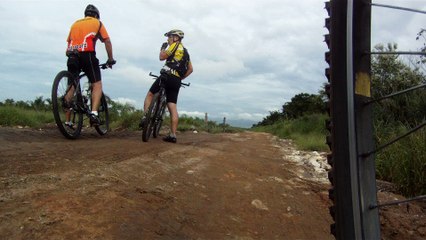 Mtb, Cachoeira do Triângulo, 15 amigos, 45 km, Taubaté, SP, Brasil, (31)