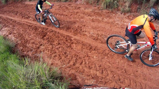 Mtb, Cachoeira do Triângulo, 15 amigos, 45 km, Taubaté, SP, Brasil, (38)