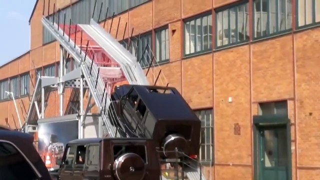 Что вытворяет этот Гелик ( Gelendwagen )