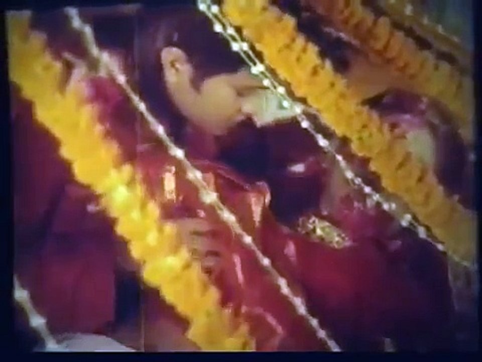 Nosta meye movie Suhaag Rat Scance