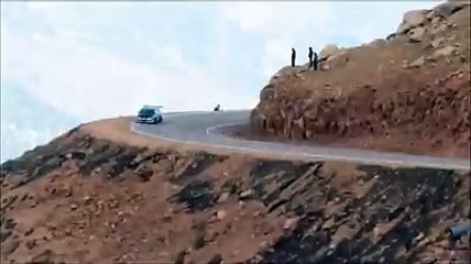Miracle sur la route: le conducteur sort indemne d'un terrible accident