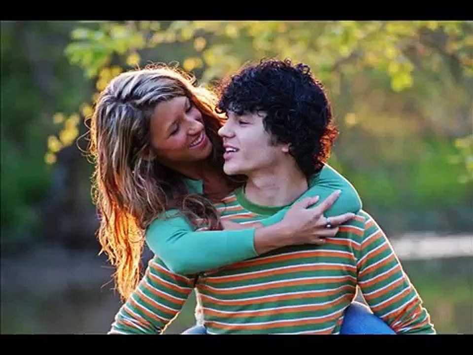 Text Messages To Get Your Ex Girlfriend Back   Texting An Ex Girlfriend After A Long Time