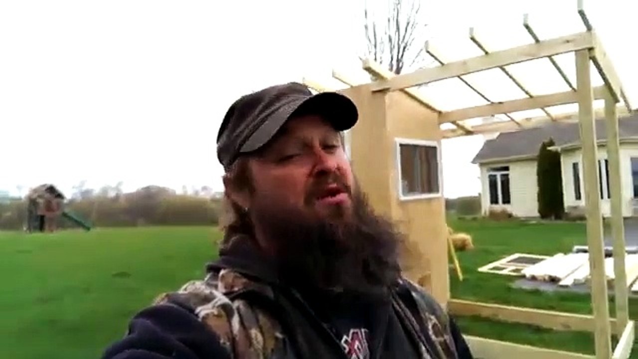 Building A Chicken Coop! Episode 4