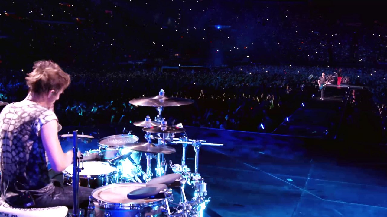 Muse - Hysteria - Live at Rome Olympic Stadium - [4K]