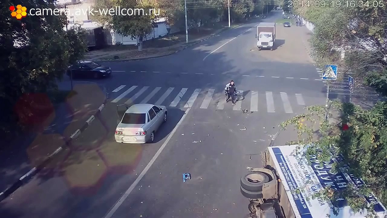 Везение на дороге. Большая подборка родившихся в рубашке