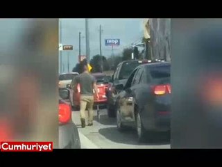 Trafikte feci kavga: Beyzbol sopasına süpürge sapıyla karşılık verdi