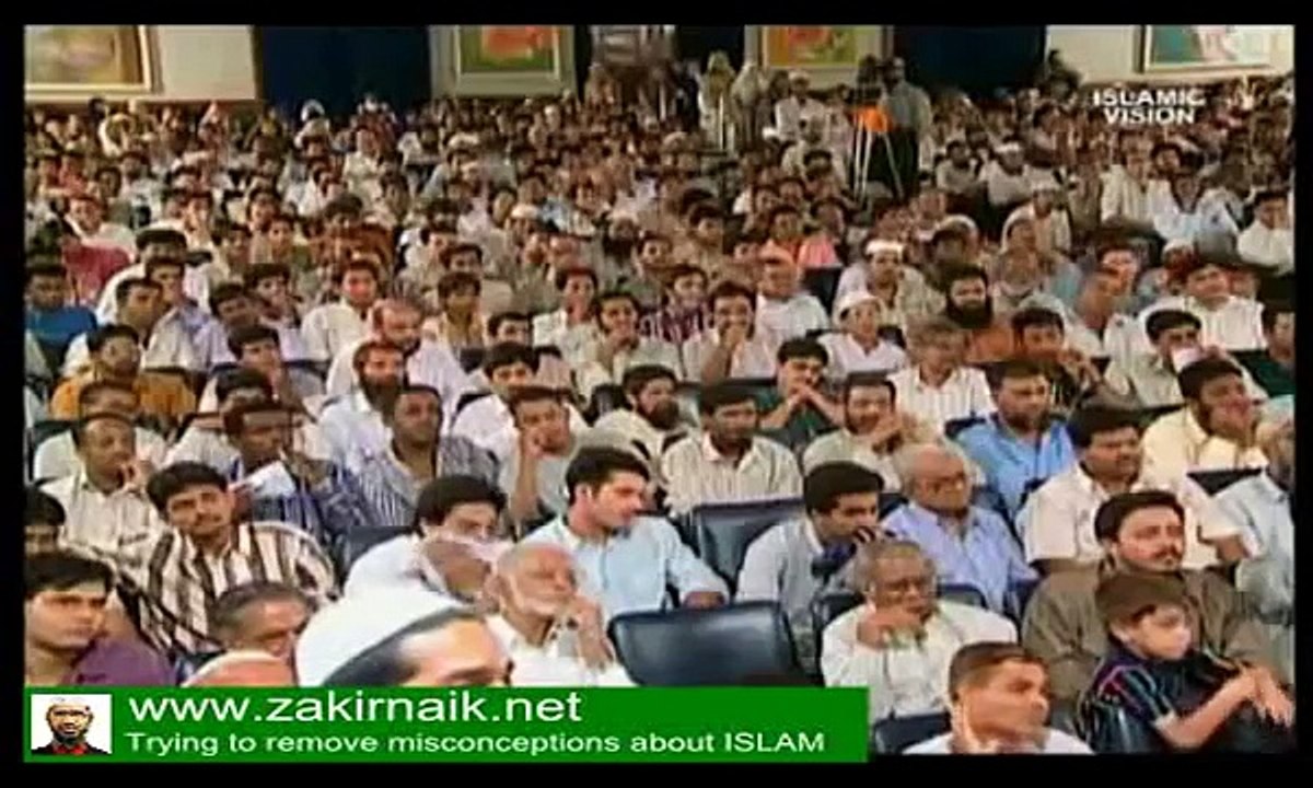 Zakir Naik get angry during debate with Hindu Scholar