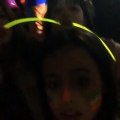 Amanda Furtado canta _Roar_ com amigas em festa