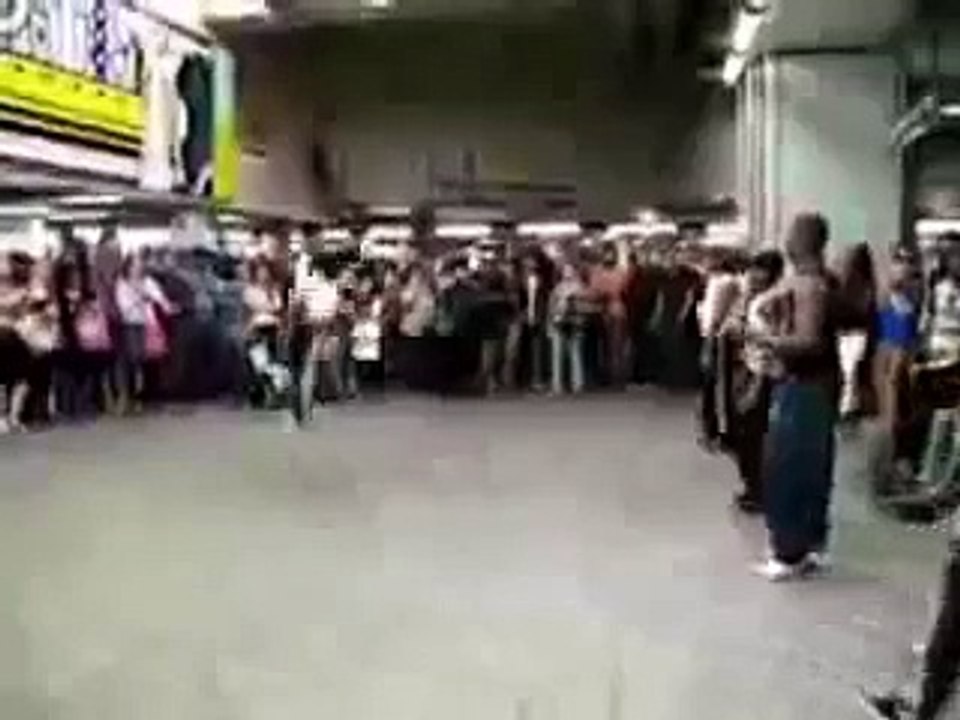 Omarion y Marques Houston - Freestyle breakdance (Original)