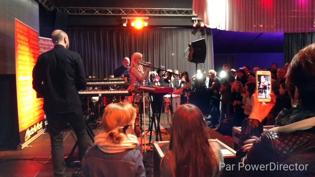 Alice on the roof en showcase privé à Imagix Mons - Easy come Easy go (extrait)