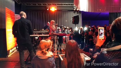 Alice on the roof en showcase privé à Imagix Mons - Easy come Easy go (extrait)