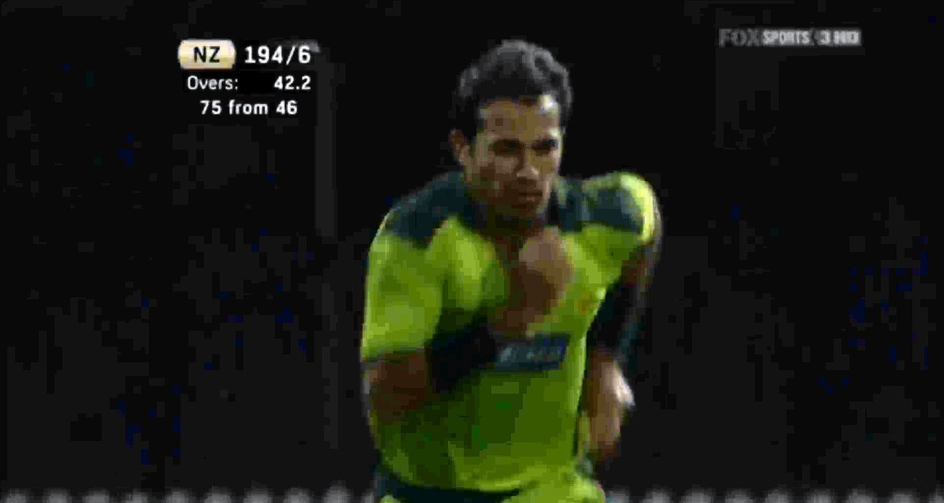 4 Great yorkers by Umar Gul and Wahab Riaz