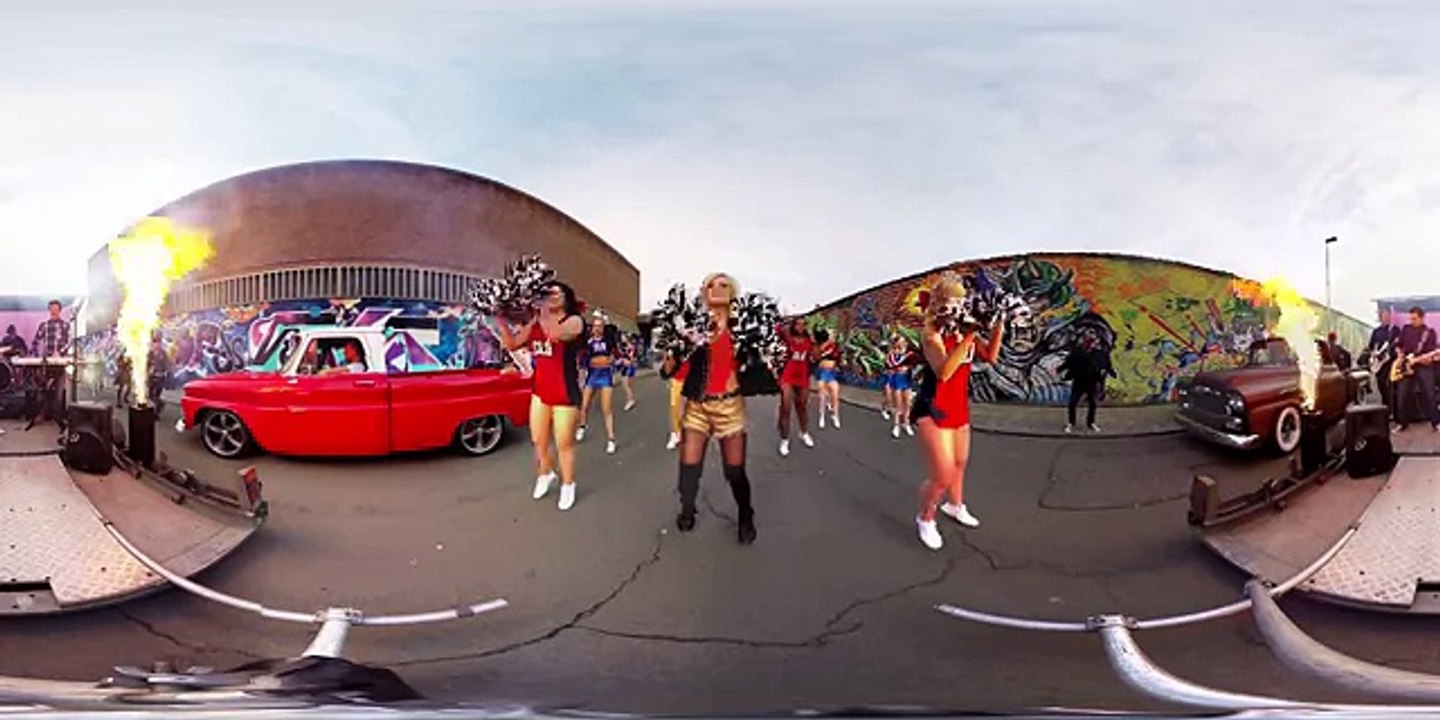 Noa Neal ‘Graffiti’ 4K 360° Music Video Clip