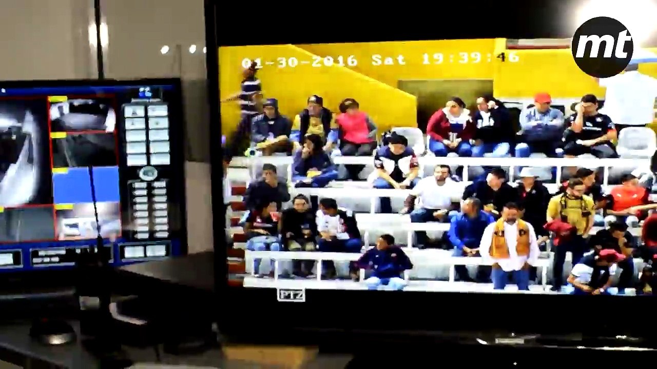 Alguien 'observa' a los fans del Estadio Jalisco