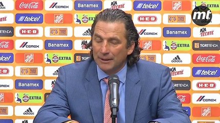 Se va Pizzi con La Roja agradecido con León