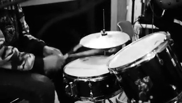 CCC bantu metal CCC explose ta tête ! Hardcore de Château Rouge ! Big up to my homies : Cubain Kabeya - Chico Katembo - Cheik on vocals YOUTUBE.COM J’aimeCommenterPartage