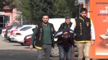 Adana - Suriyeli Kuyumcu, Gaspçıyı Kovalayıp Yakaladı