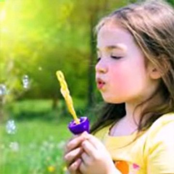 Colaj muzica pentru copii - are mama o fetita frumusica foc , am acasa o fetita