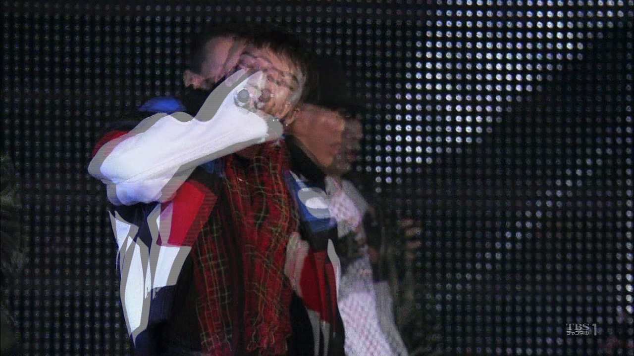 G-DRAGON-CROOKED