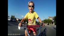 Катаемся на велосипеде. Велопрогулка - We ride a bike. cycling