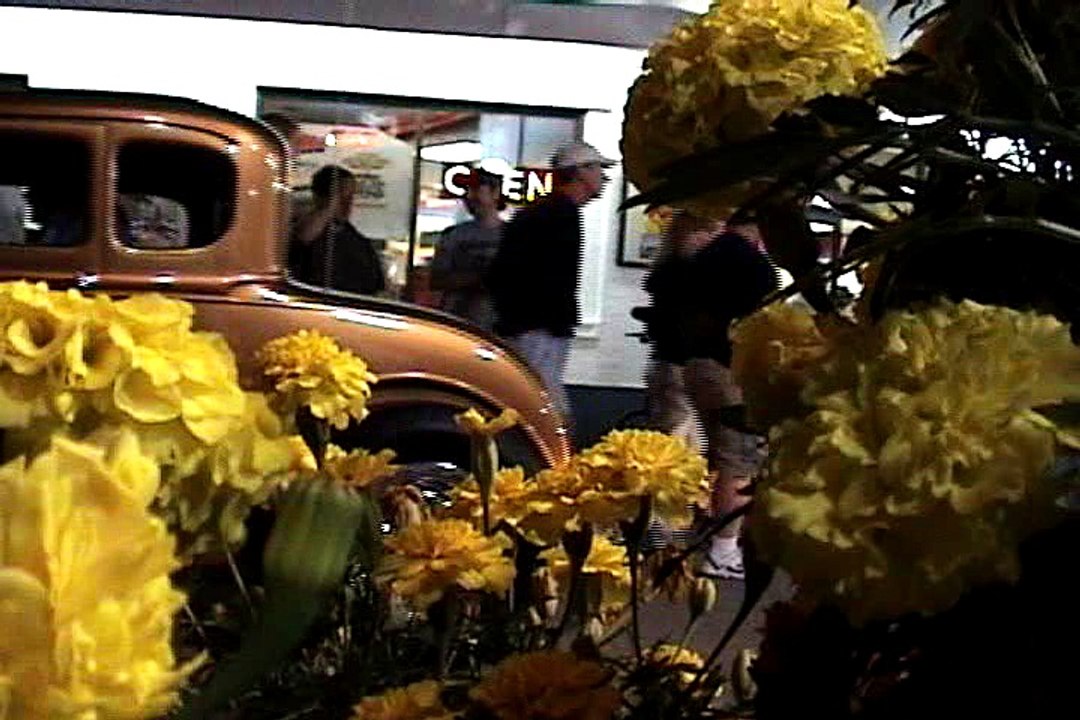 Dreamcruise by night