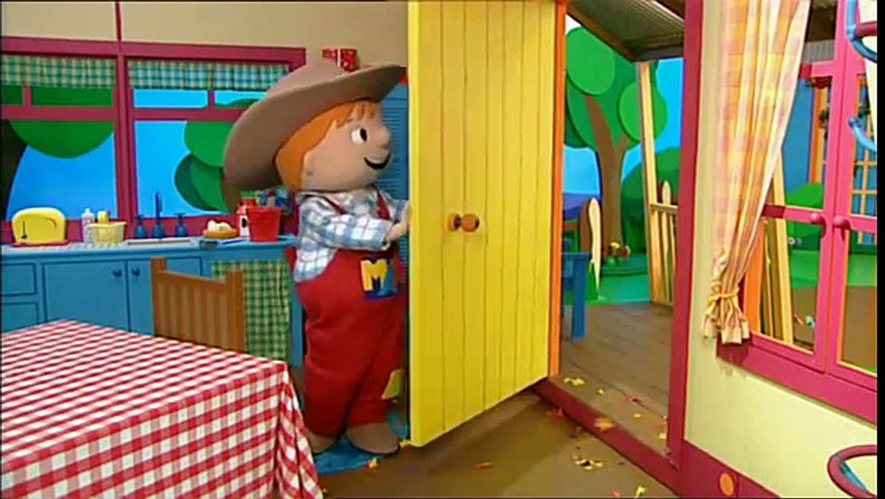 NEW MacDONALD\'S FARM | Shut