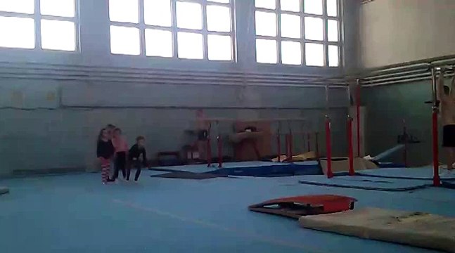 Спортивная гимнастика - открытый урок в 2014 году ч4