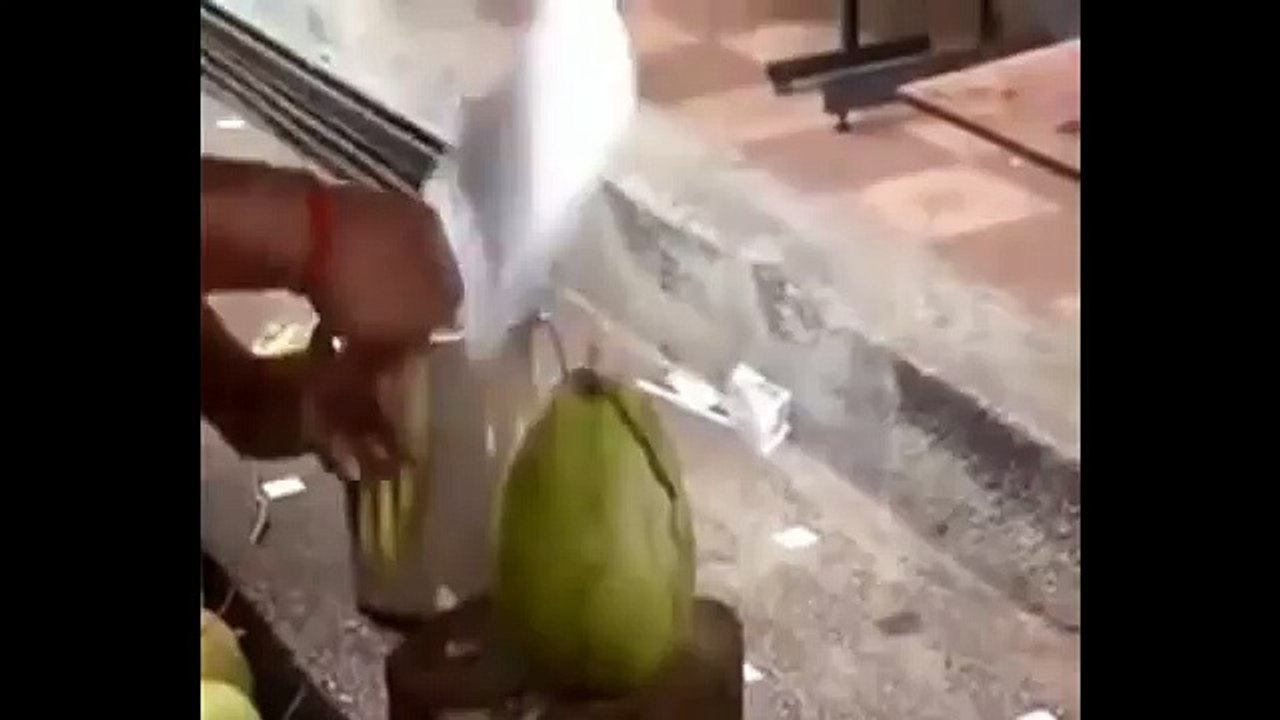 Funny WhatsApp Video Which Will Make You Laugh