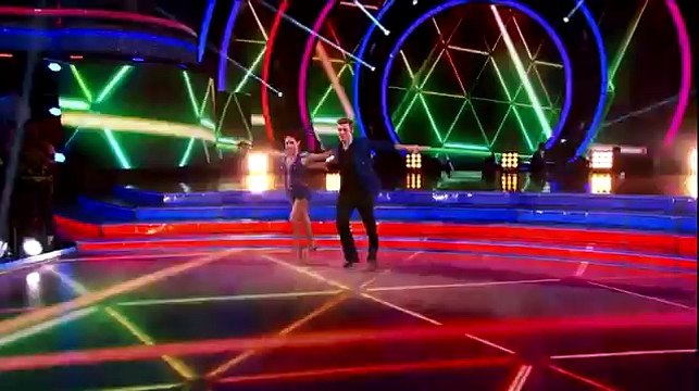 Bindi Irwin & Derek vs Nick Carter & Sharna “Samba Dance Off\ Week 10 – DWTS (Simi Finals)