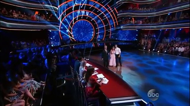 Bindi Irwin & Derek\'s Waltz - Dancing With The Stars - Week 2 (DWTS Season 21)