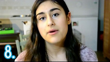 20-Signs-a-Girl-Likes-You