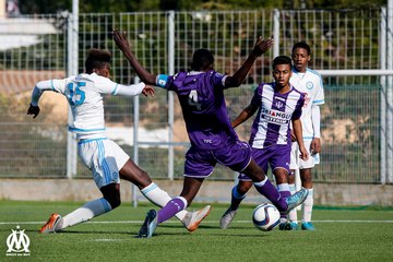 U17 National - OM 5-0 Toulouse : le but de Santana Mendy (76e)