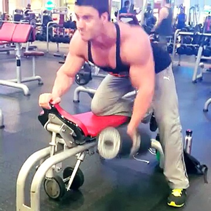 Jaco de Bruyn one arm rows