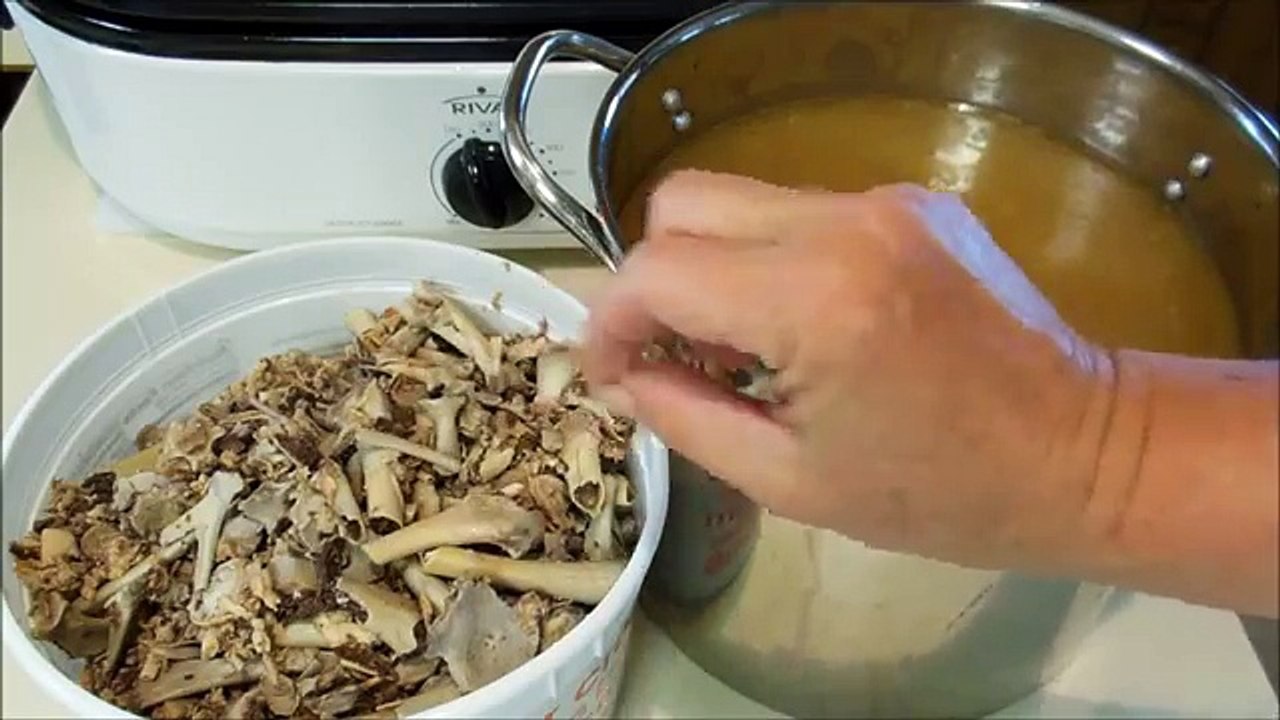 Bone broth making and canning