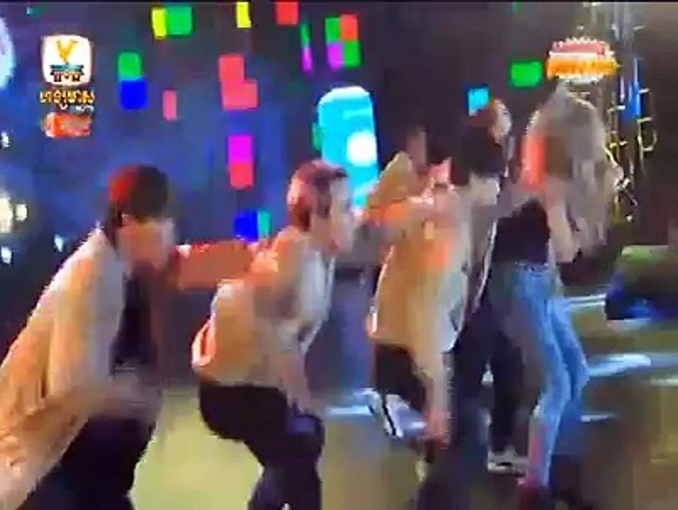 Friday Night (ពេជ្រ សោភា)