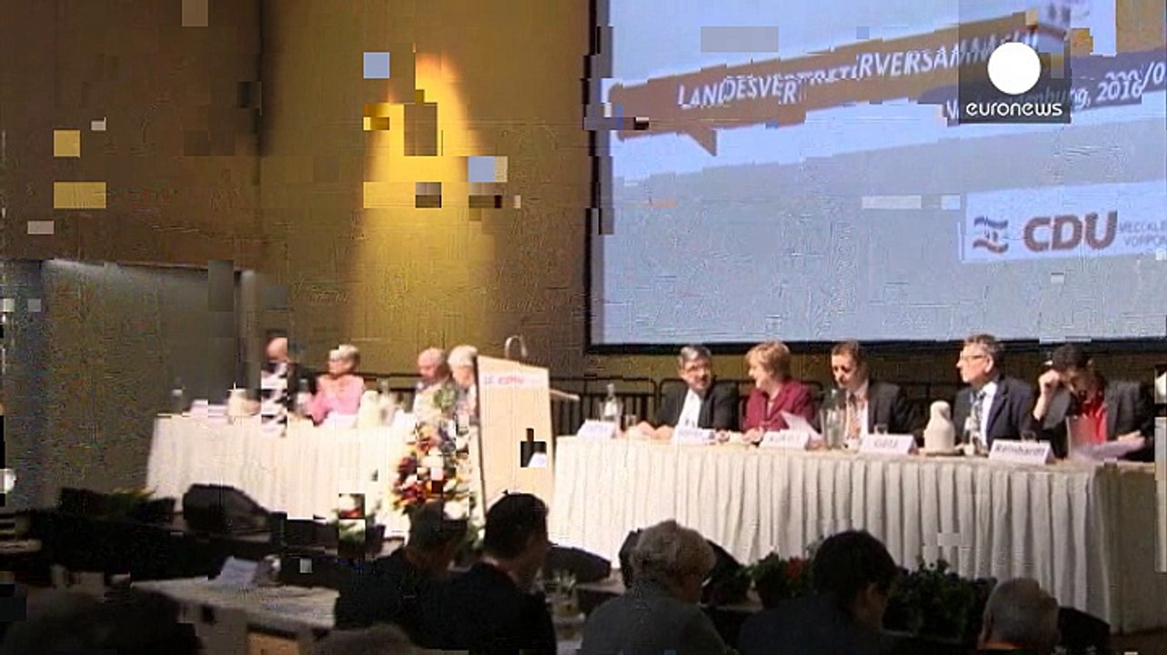 Im notfall auf flüchtlinge schießen? streit um Äußerung von afd-chefin petry