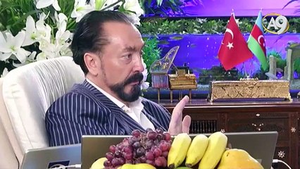 Münafıklar Çok Oyuncudur. Acındırma, Yalan Söyleme, Ağlama Münafığın Taktiğidir